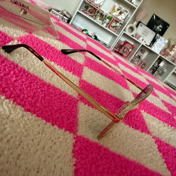 Quay Australia Rose Gold Aviator Sunglasses - Picture 4 of 9